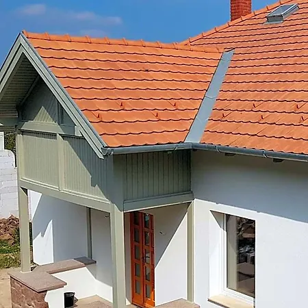 Belvárosi Ház Gyönyörű Panorámával Сasa de vacaciones *